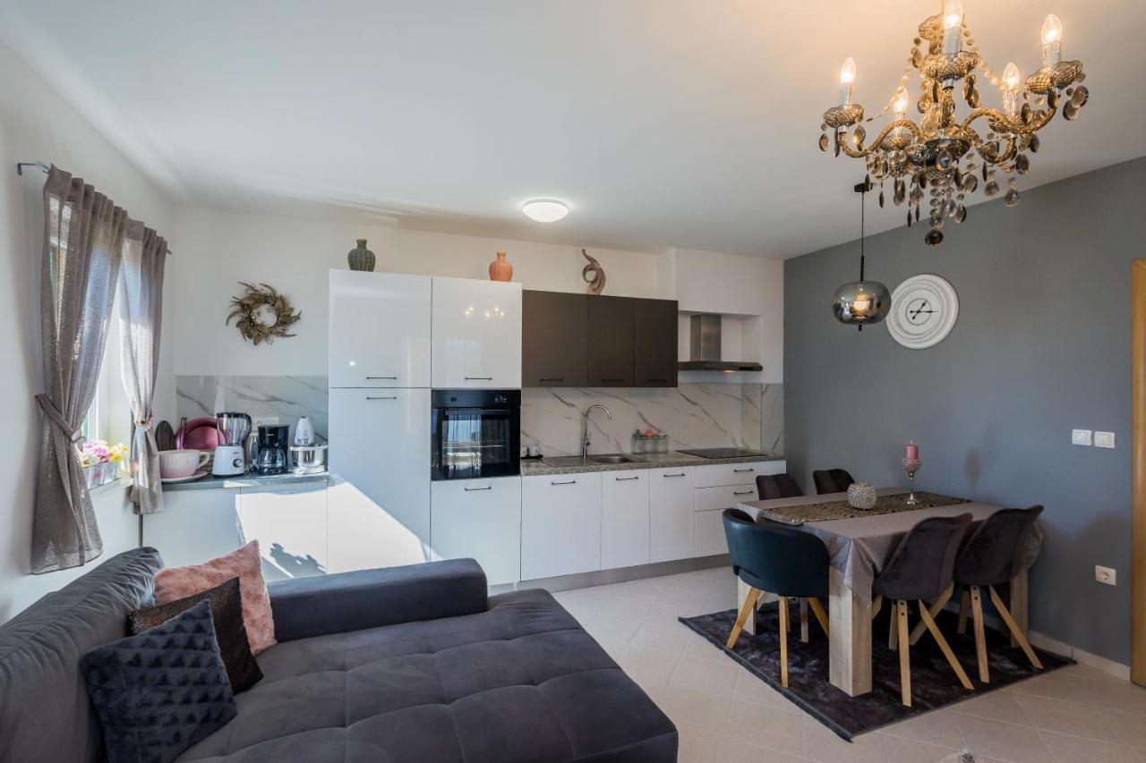 Ivana Apartment Trogir Ngoại thất bức ảnh