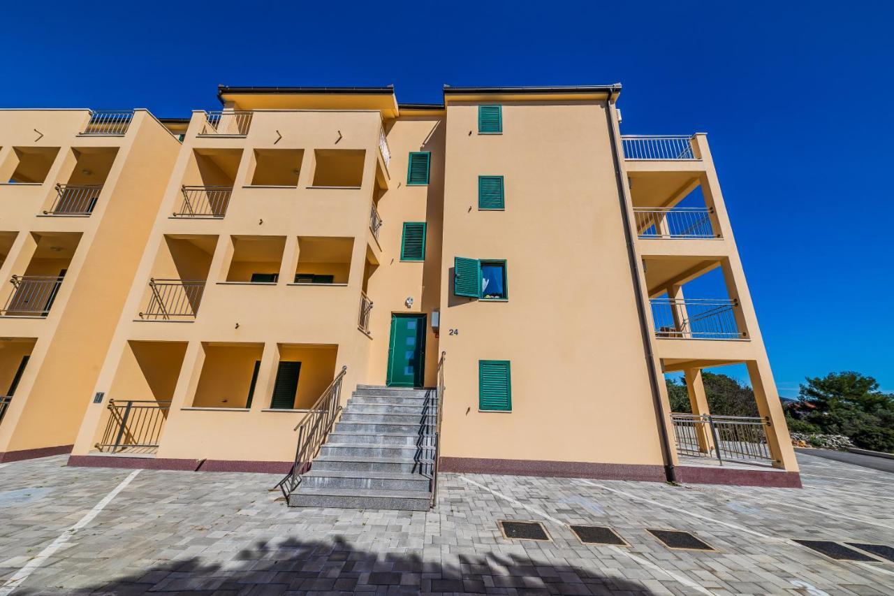 Ivana Apartment Trogir Ngoại thất bức ảnh