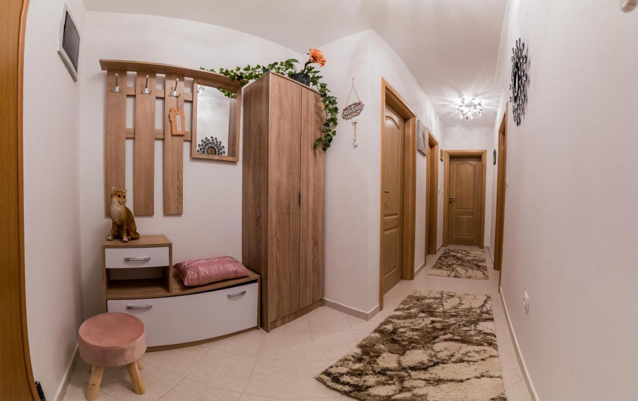 Ivana Apartment Trogir Ngoại thất bức ảnh